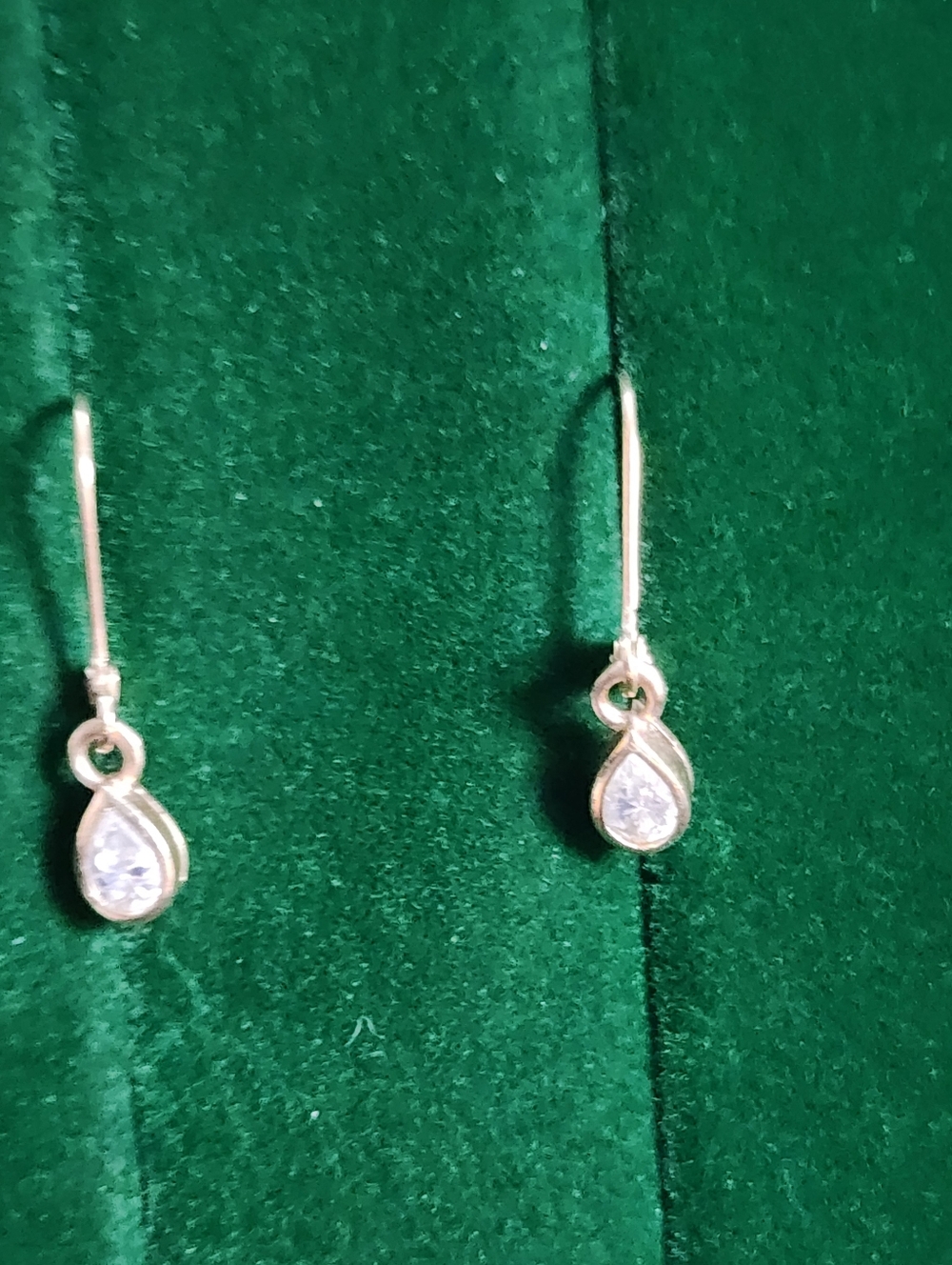 Vintage 1990s Gold Tone Teardrop Rhinestone Dangle Earrings Minimalist - Picture 2 of 5